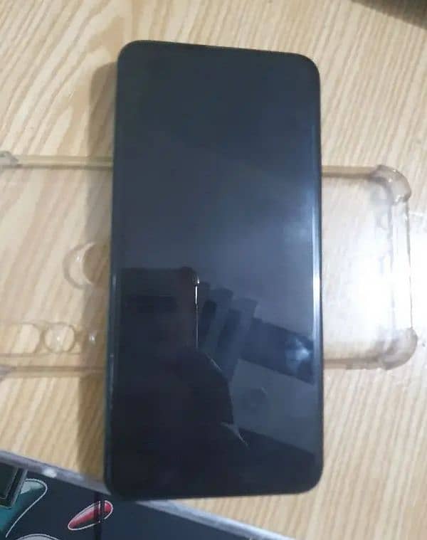 huawei y9 prime 2019.4gb ram . 128 rom. 3