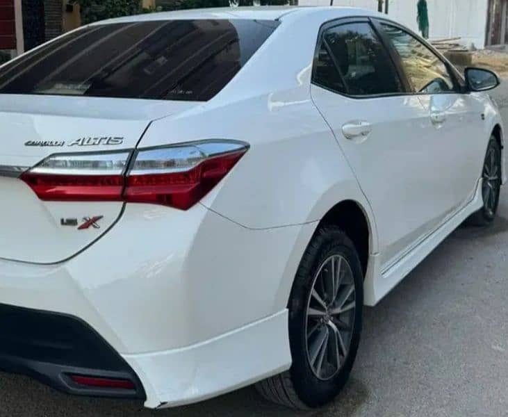 Toyota Corolla Altis 2019 1