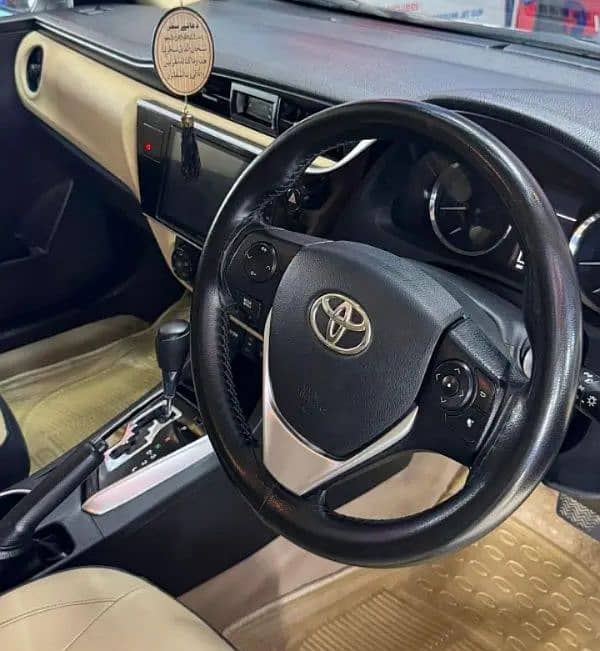 Toyota Corolla Altis 2019 4