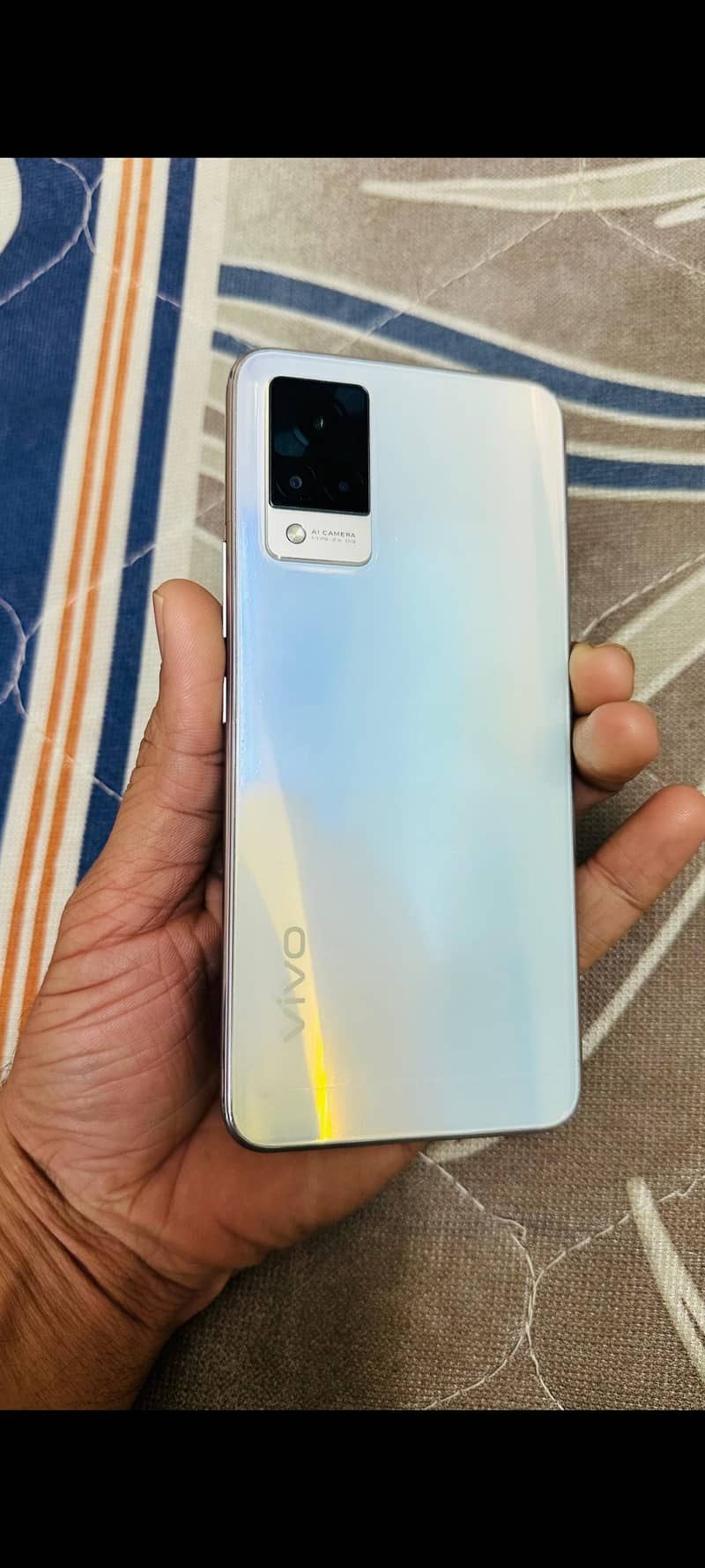 vivo v21 condition 10/10 ha with orignal box charger 0