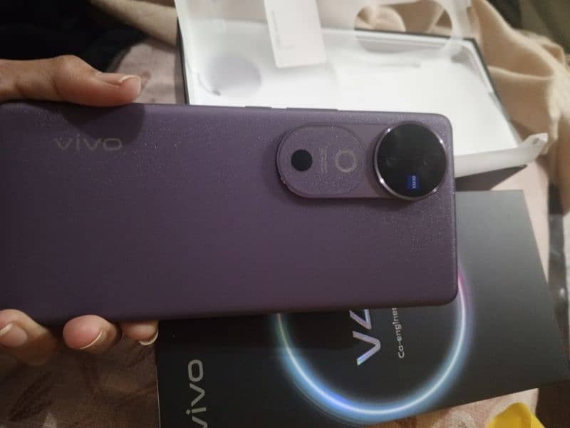 Vivo V40 mobile for sale 2