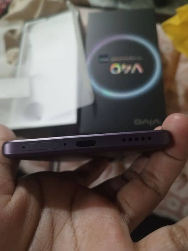 Vivo V40 mobile for sale 3