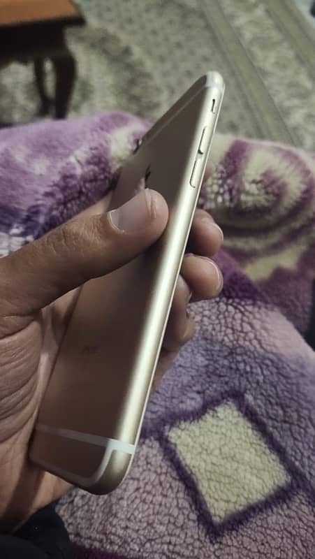 iphone 6s 64gb official PTA approve 10/10 finger print working 4