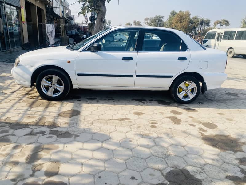 Suzuki Baleno 2004 3