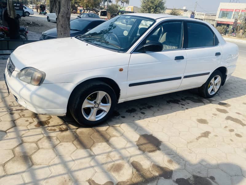 Suzuki Baleno 2004 12