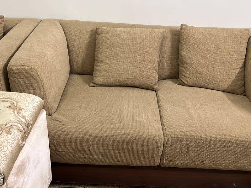 Habbit 6 seater Sofa 7