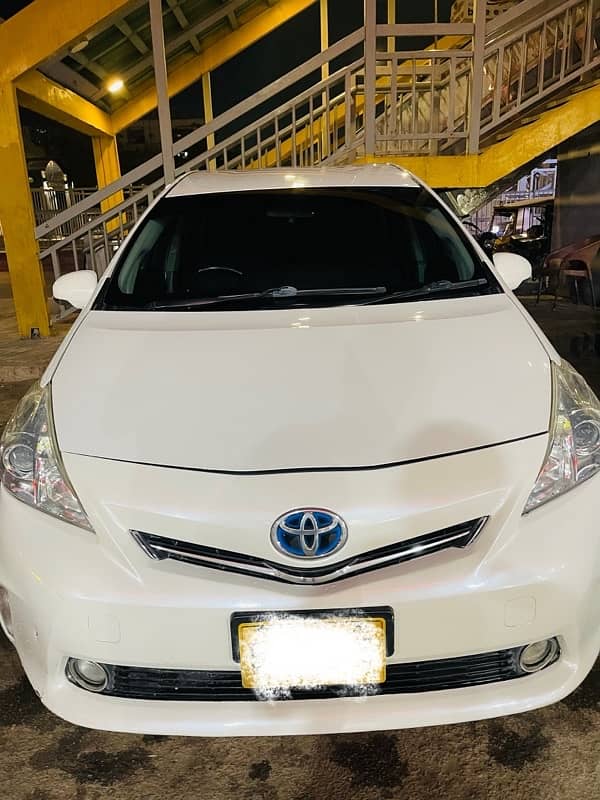 Toyota Prius Alpha 2014 2