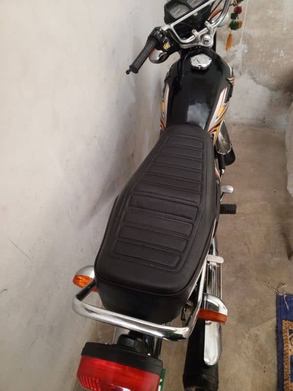 Honda CG 125 / 2018 new condition 8