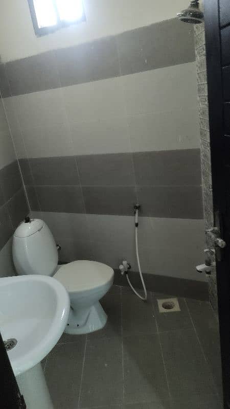 2 bed lounge JINNAH TOWER block 11 gulistan e jauhar near BIN HASHIM 0