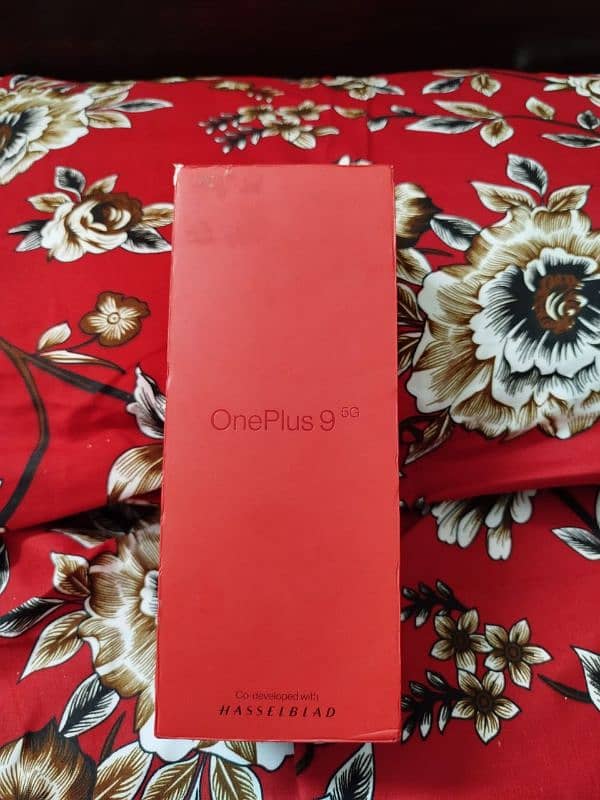 Oneplus 9.8+128 GB. Single SIM 1