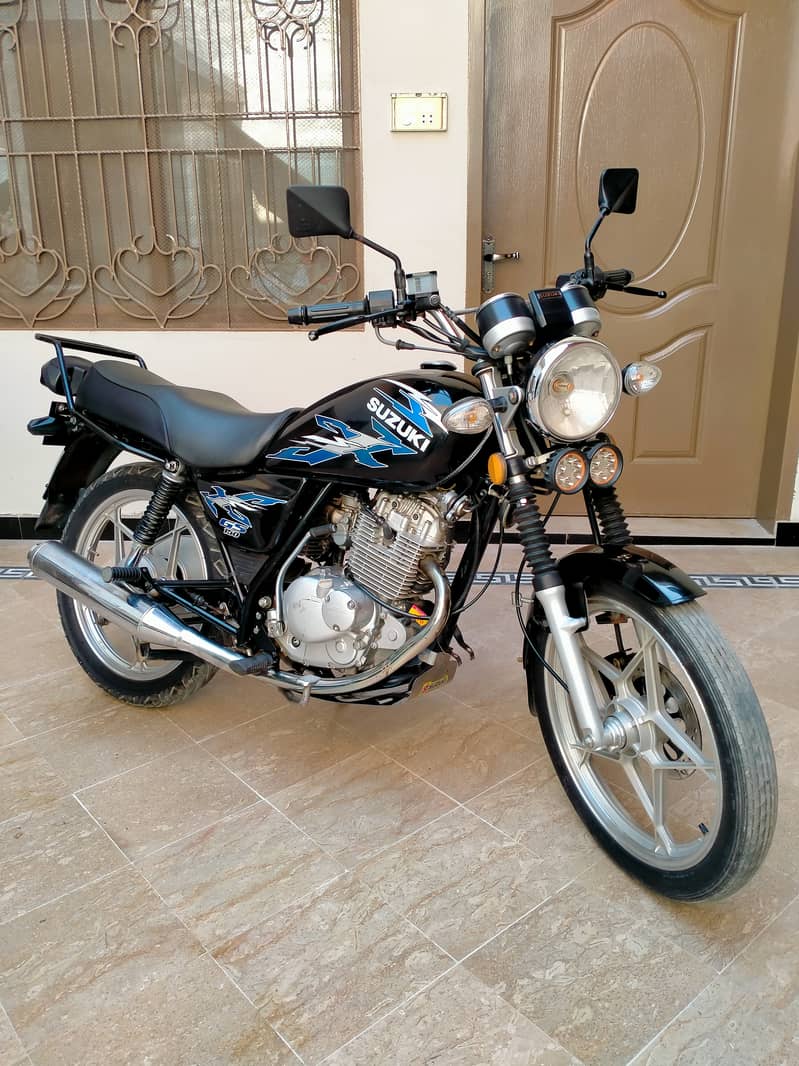 Suzuki gs 150se 2020 6