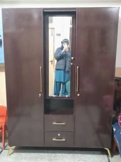 New Wardrobe Almari For Urgent Sale