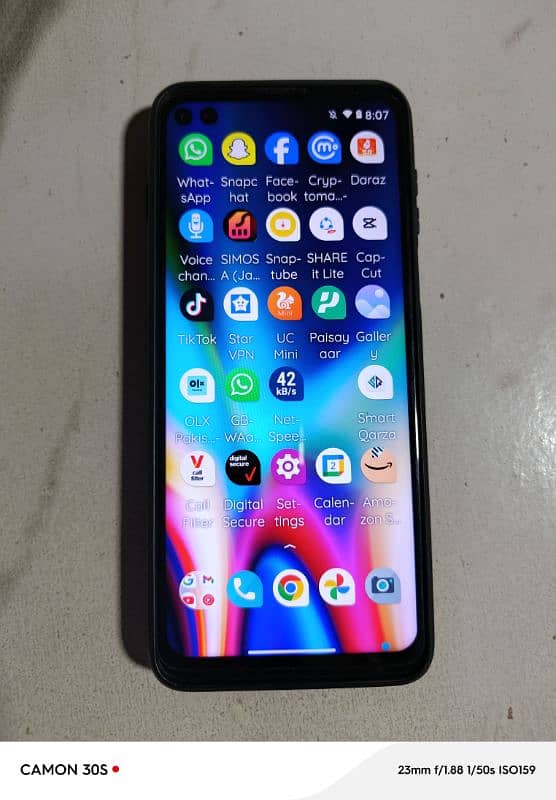 Motorola One 5g condition 10/9 h koi dot or shade nhi h 0