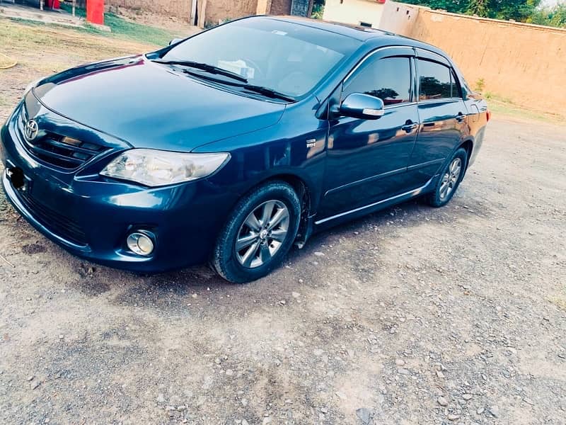 Toyota Corolla Altis 2012 1