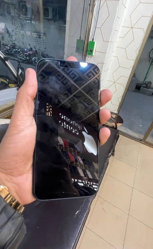 iPhone 14 plus for sale 128gb 10by10 condition 97 health 0