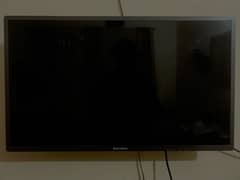 ECOSTAR 32-INCH LCD TV (with original box)