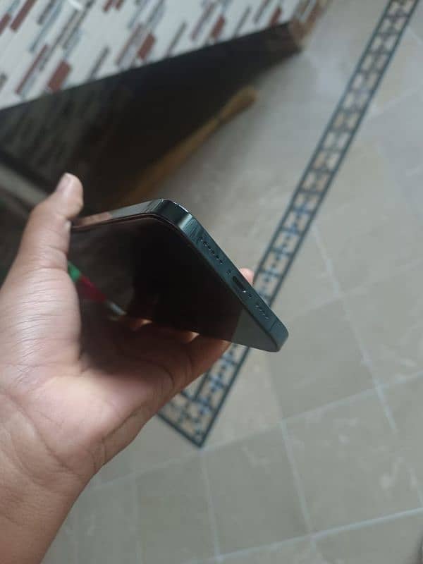 iPhone 12 pro max all ok  xchange bi ho skta hy 7