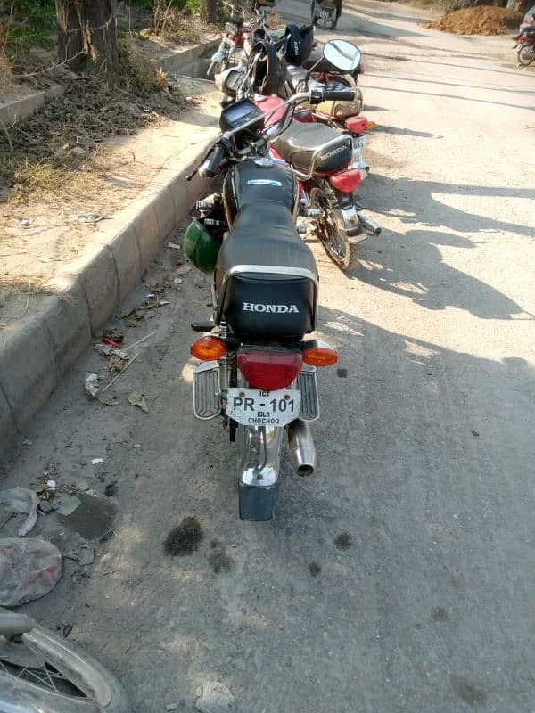 I am selling hero bike in lush condition 03105949573 1