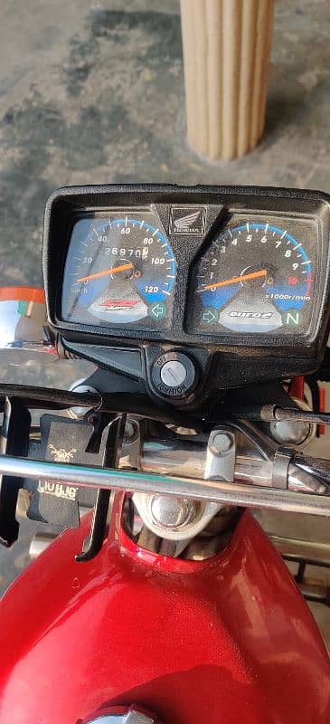 Honda 125 good condition all Punjab number 5