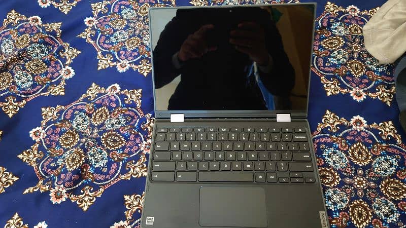 Lenovo chrome book 5