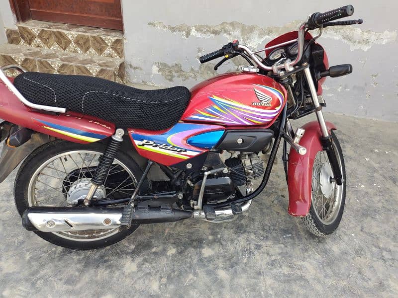 Honda pardar 100cc engen bilkul ok hai sho 10by 8hai 0