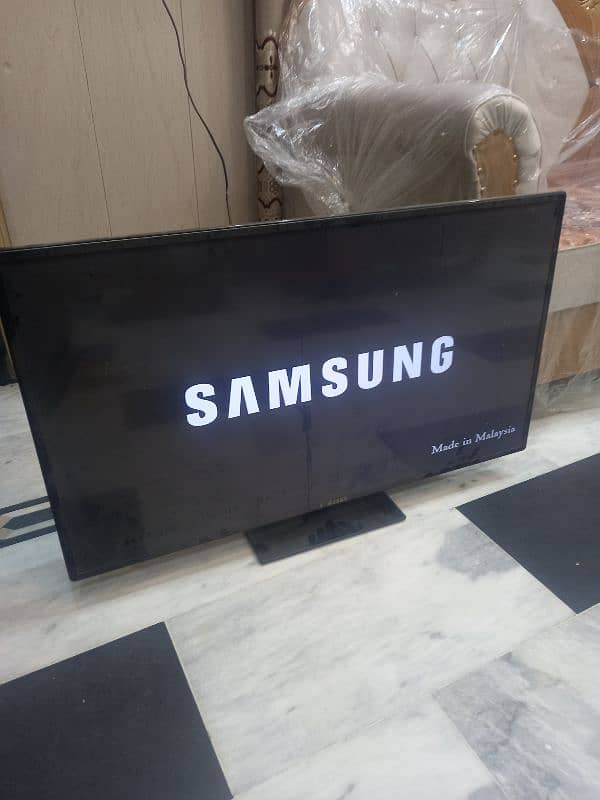 Samsung Led Tv 40 inch simple good condition no fault 5