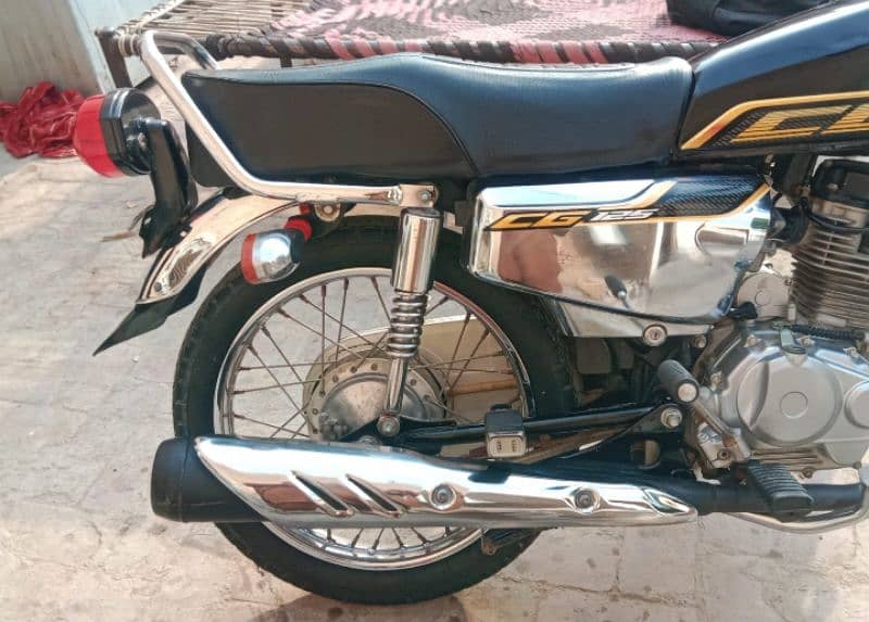 Honda cg125 6