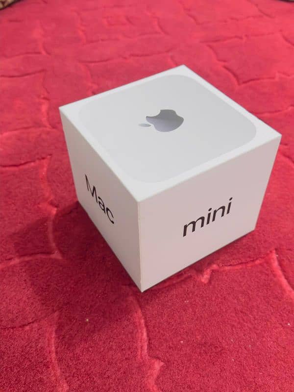 Mac Mini M4 Pro Ram 24 SSD 512 New Box packed 0