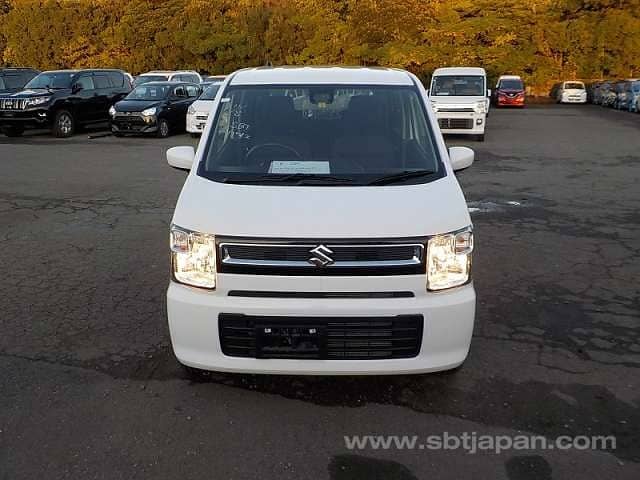 Suzuki Wagon R 2022/2025 3