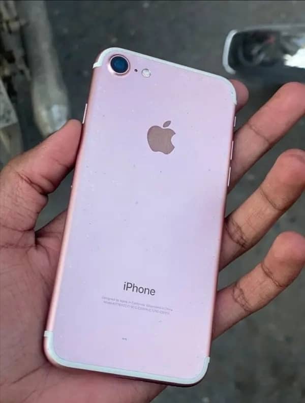 IPhone 7 Urgent Sale 0