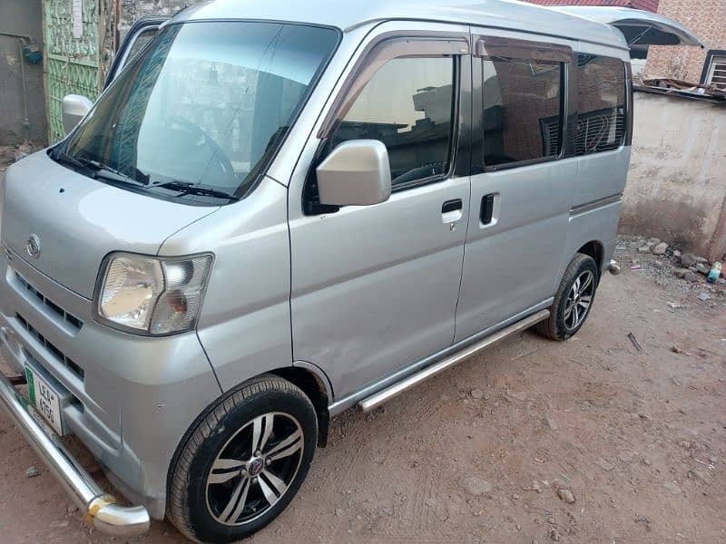 Daihatsu Hijet 2016 9