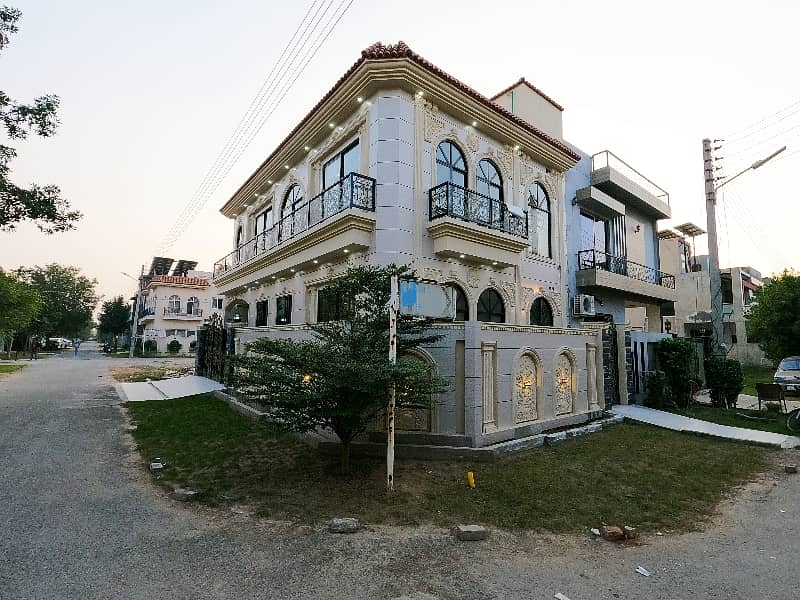 5 MARLA CORNER BEAUTIFUL SPANISH DESIGN MODERN HOUSE IS AVAILABLE FOR SALE IN DHA PHASE 11 RAHBAR SECTOR 2 9