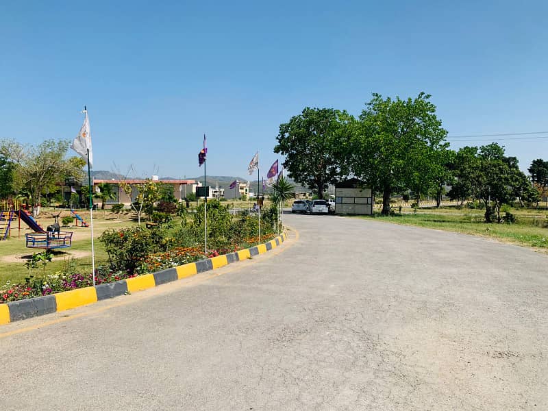 Possessionable Plot For Sale In Taxila Garden Housing Scheme 70 Feet , Plot For Sale In Taxila Garden On Investor Price 1