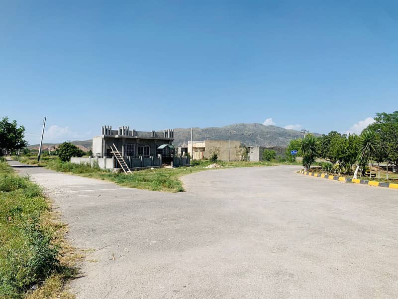 Possessionable Plot For Sale In Taxila Garden Housing Scheme 70 Feet , Plot For Sale In Taxila Garden On Investor Price 7