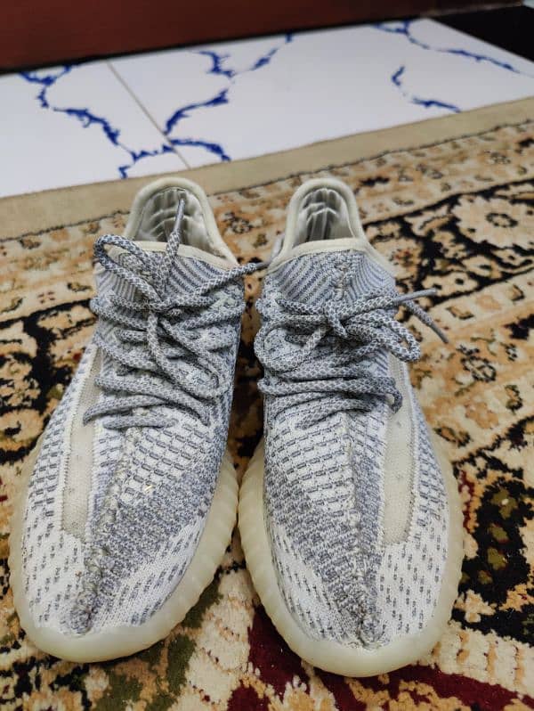 Adidas Yeezy 350 V2 Shoes 2