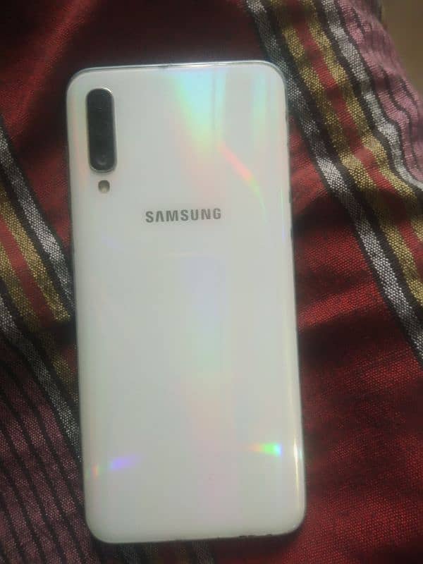 Samsung a50 mobile with box for sale 1