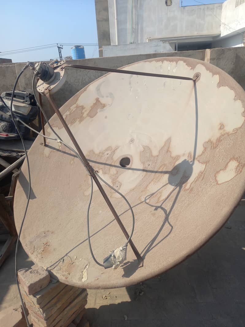 6 Feet Dish for Sale 1