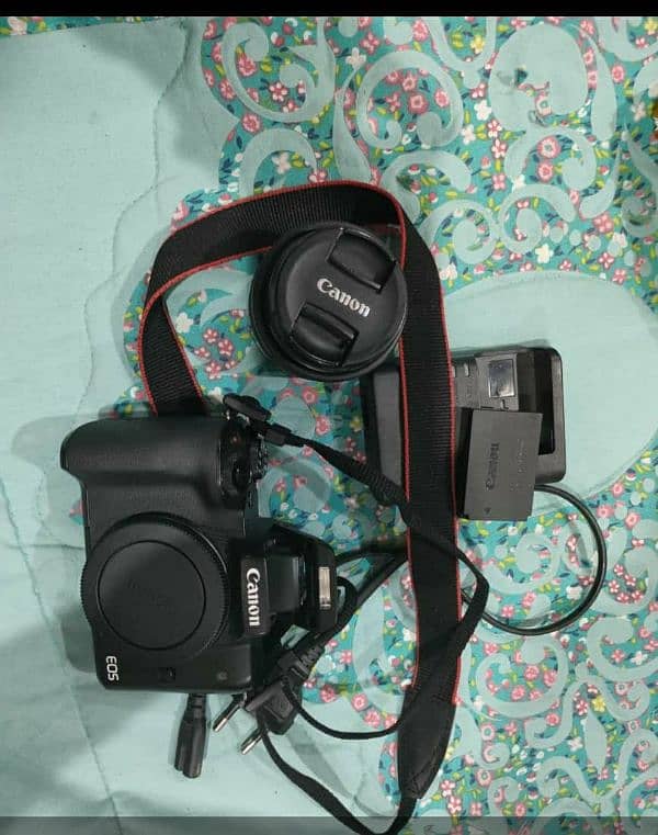 Canon M50 0