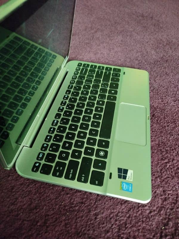 Laptop Plus Tabet 4