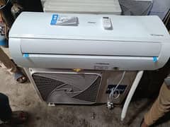 Haier 1 ton Inverter AC heat and cool R410 gass