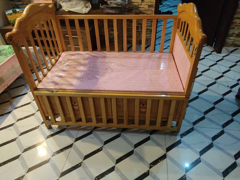 Baby double cot with maximum features 2