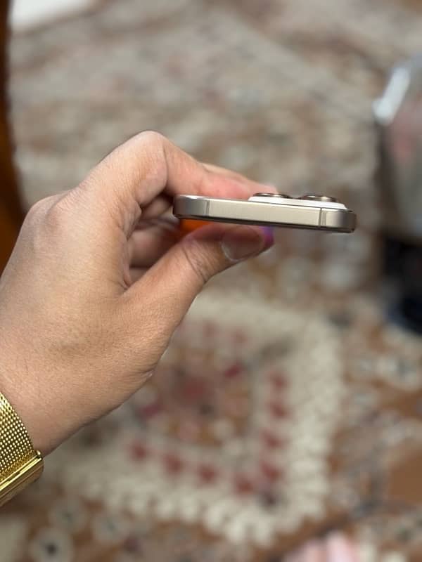 iphone 16pro 256gb Desert Titanium Non Pta 3