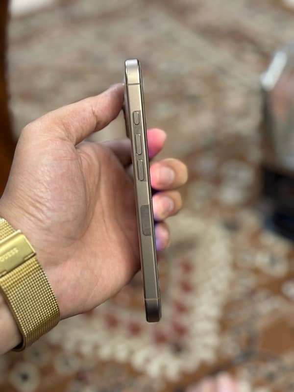 iphone 16pro 256gb Desert Titanium Non Pta 6