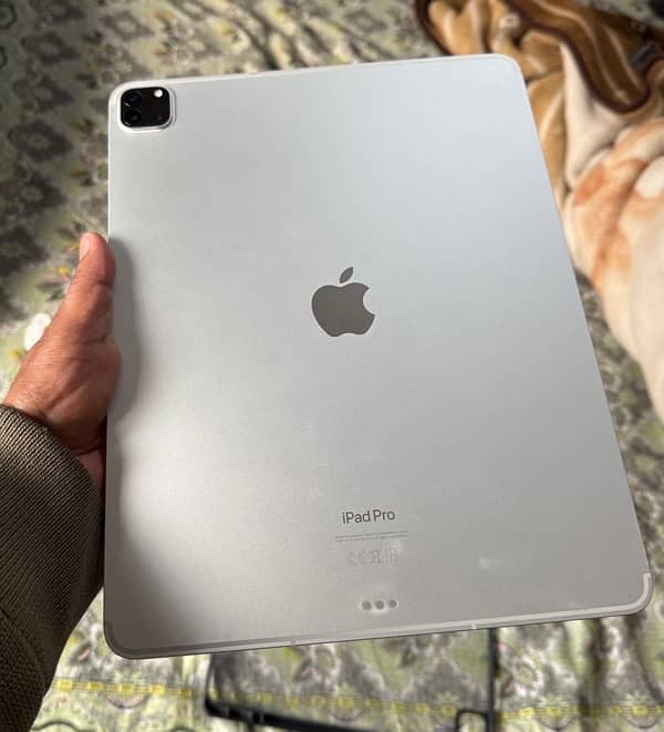 iPad Pro 12.9 inch 256gb cellular pta approved with Apple Pencil 1