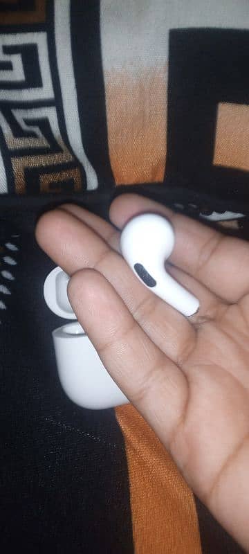 ear buds pro 14