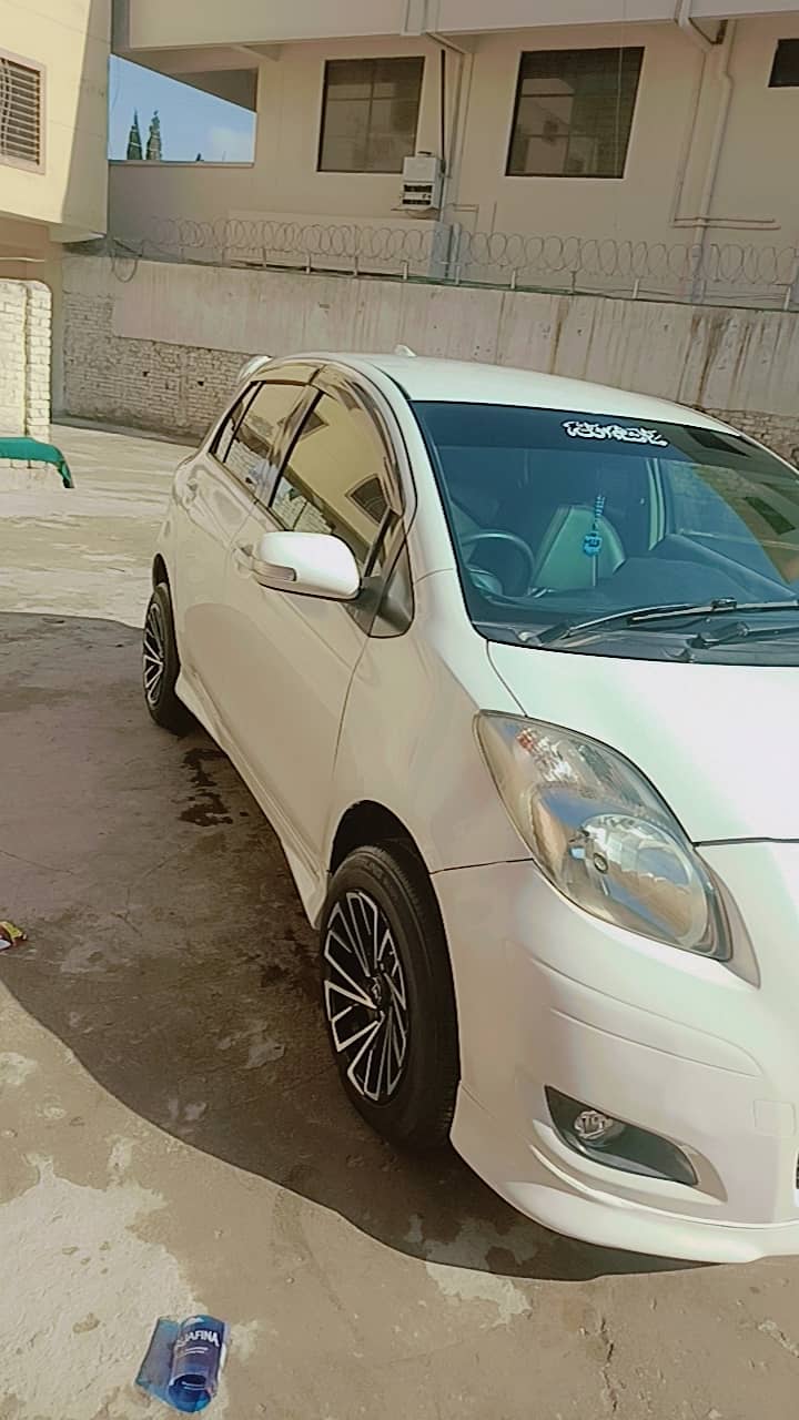 Toyota Vitz 2008 12