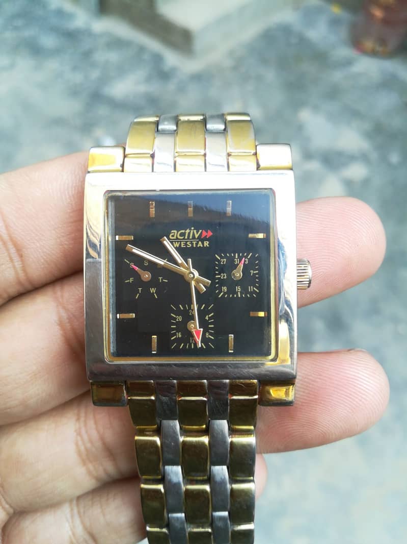 Selling my High Quality Japan qurtaz watch, All Chronograph working 2