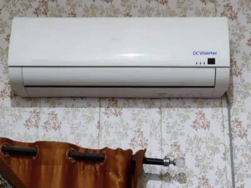 Haier 1 ton DC inverter heat and cool 0