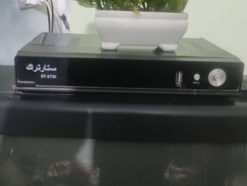 LG television+ 2 dish + receiver 4