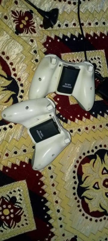 Xbox 360 for sale 512 gb with 2 wireless controller 5